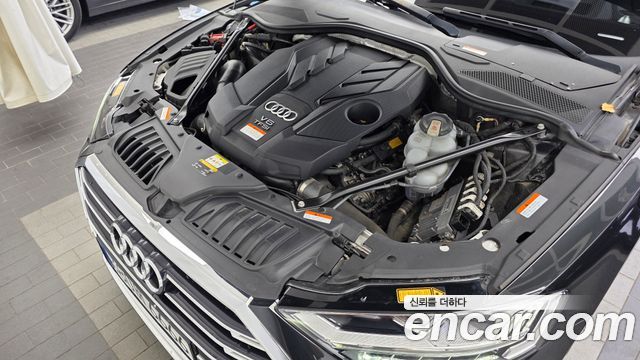 Audi A8 2021 — photo 6