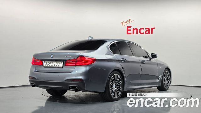 BMW 5-Series 2020 — photo 2