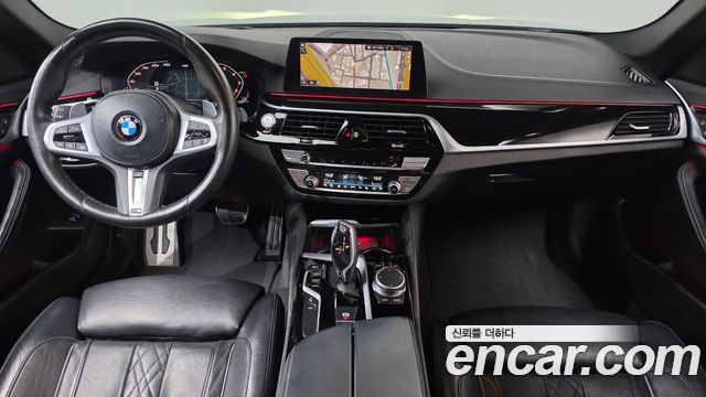 BMW 5-Series 2020 — photo 10
