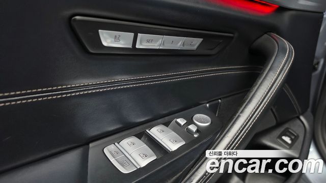 BMW 5-Series 2020 — photo 29