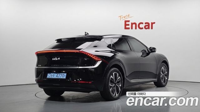 Kia EV6 2023 — photo 2