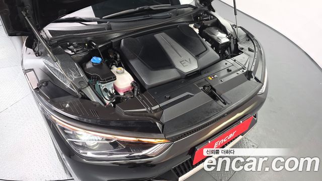 Kia EV6 2023 — photo 6