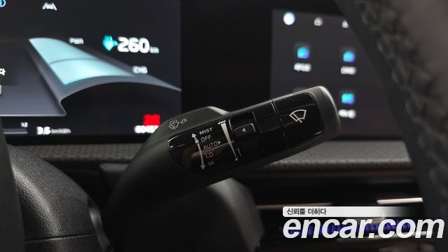 Kia EV6 2023 — photo 23
