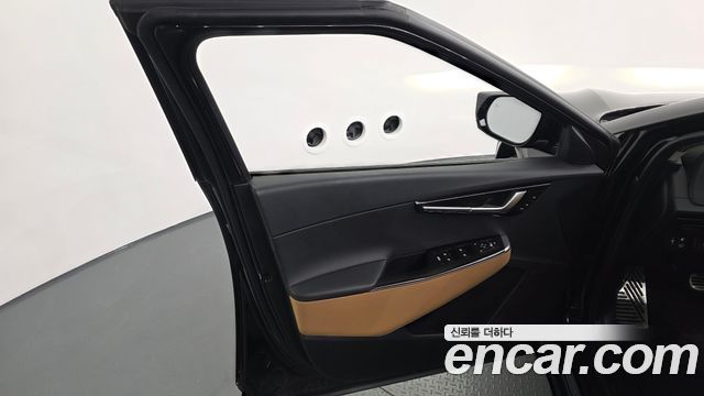 Kia EV6 2023 — photo 14