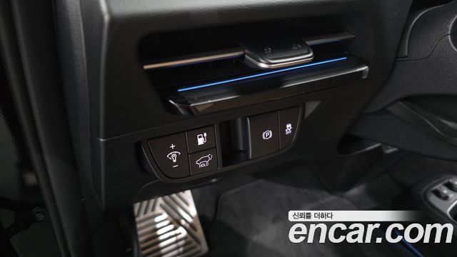 Kia EV6 2023 — photo 28