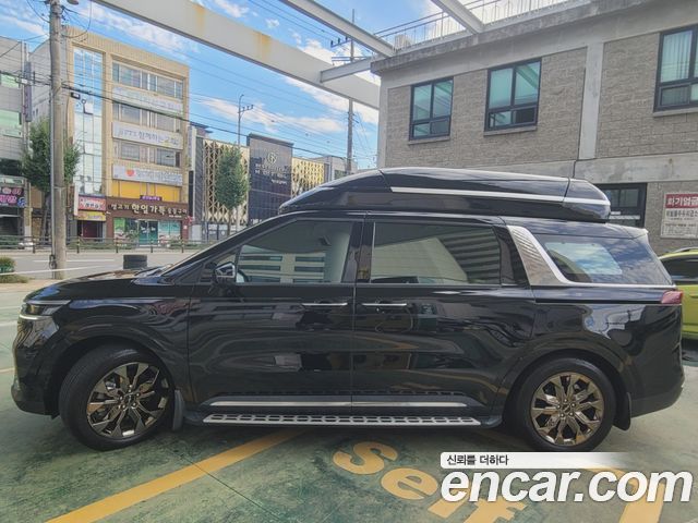 Kia Canival 2023 — photo 3