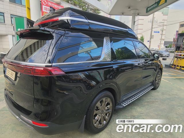 Kia Canival 2023 — photo 7