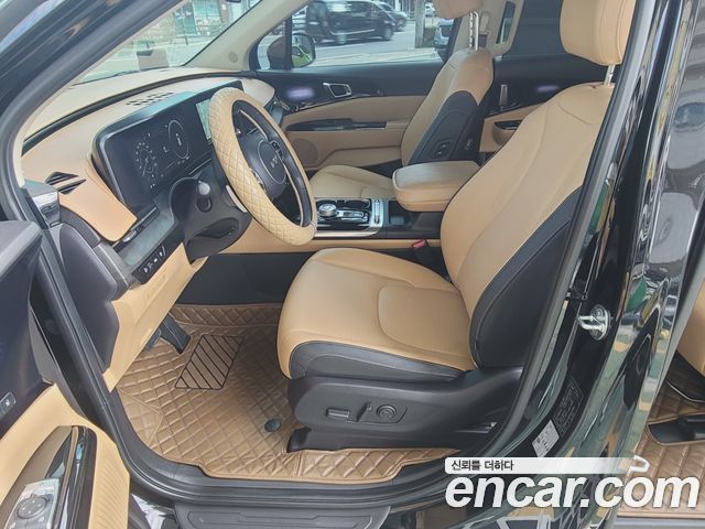 Kia Canival 2023 — photo 9