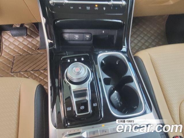 Kia Canival 2023 — photo 15