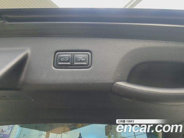 Kia Canival 2023 — photo 16