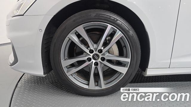 Audi A6 2022 — photo 5