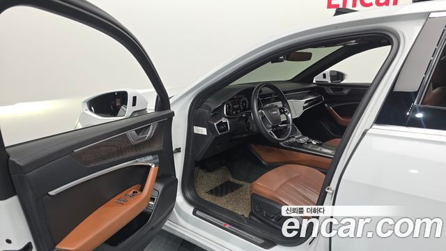 Audi A6 2022 — photo 13