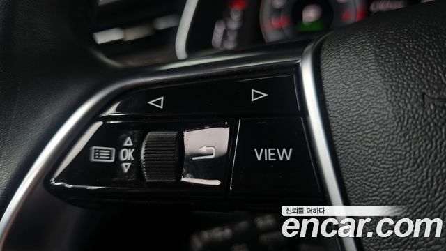 Audi A6 2022 — photo 31