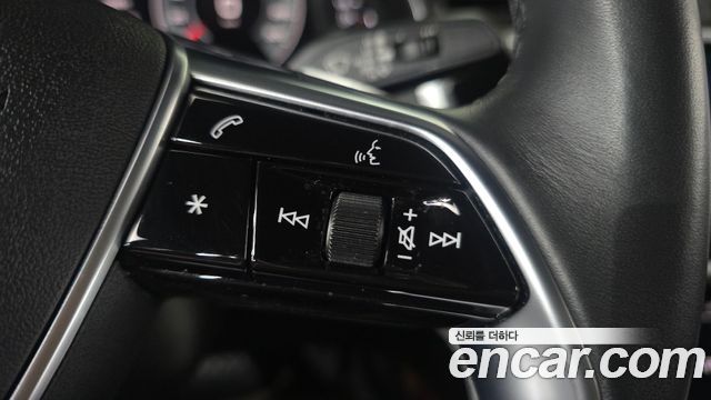 Audi A6 2022 — photo 35