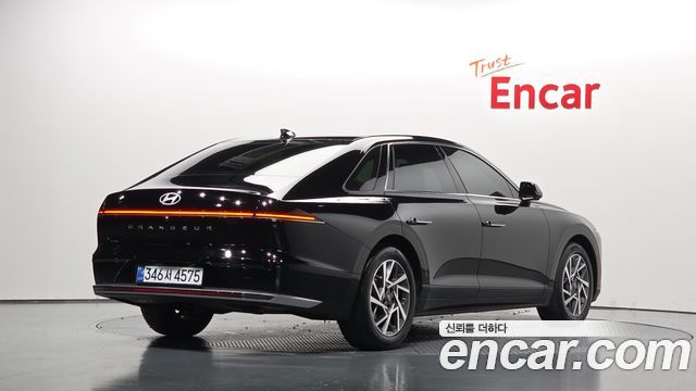Hyundai Grandeur 2023 — photo 2