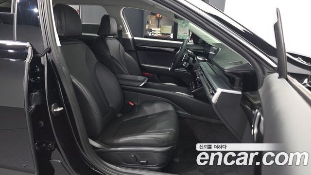 Hyundai Grandeur 2023 — photo 17