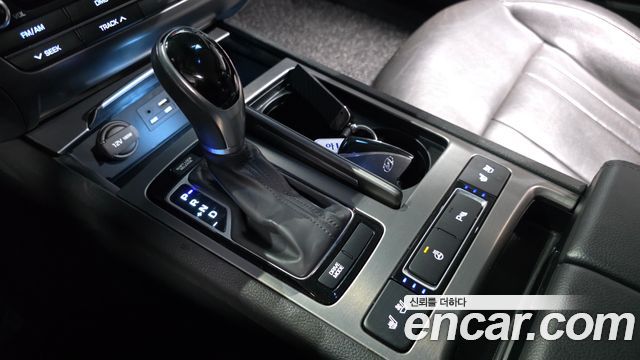 Hyundai Genesis 2015 — photo 9