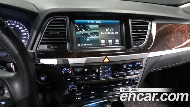 Hyundai Genesis 2015 — photo 14