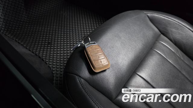 Hyundai Genesis 2016 — photo 17