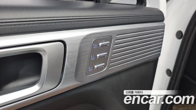 Hyundai Santafe 2024 — photo 25