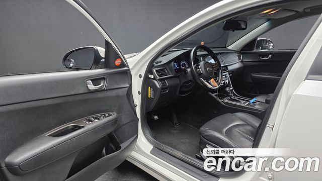 Kia K5 2019 — photo 10