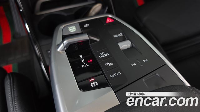 BMW 2-Series 2023 — photo 12