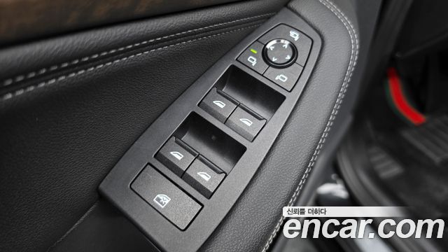 BMW 2-Series 2023 — photo 28