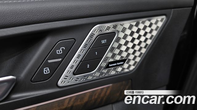 BMW 2-Series 2023 — photo 30