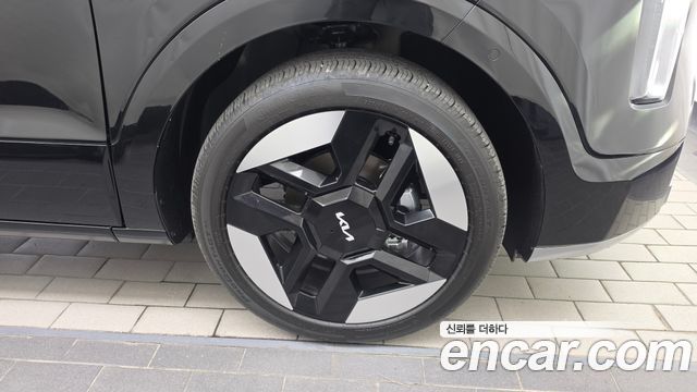 Kia Niro 2027 — photo 7