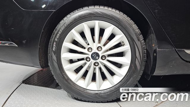 Kia K7 2016 — photo 5