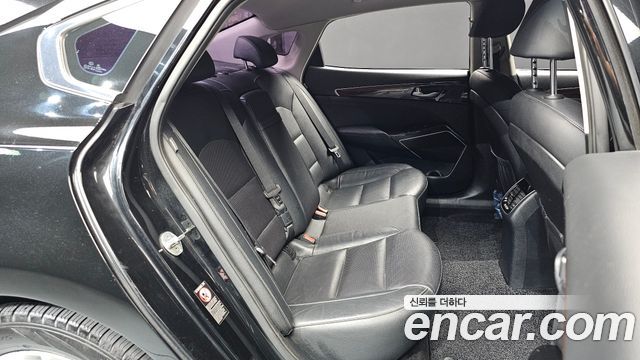 Kia K7 2016 — photo 11