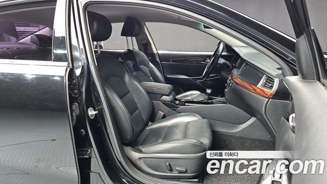 Kia K7 2016 — photo 12