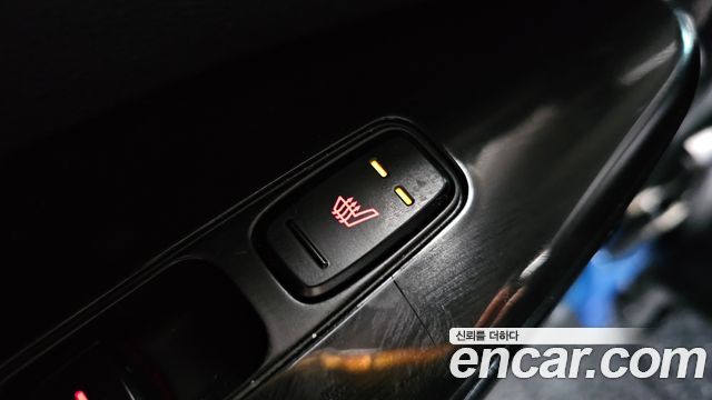 Kia K7 2016 — photo 19