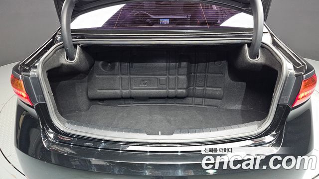 Kia K7 2016 — photo 20