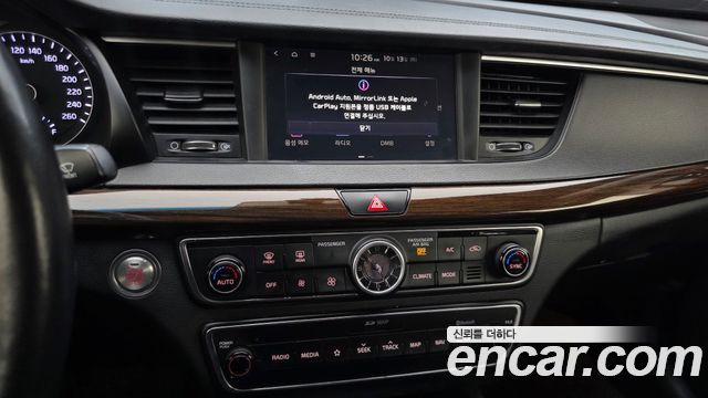 Kia K7 2018 — photo 14