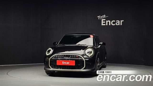 Mini Cooper 2026 — photo 3