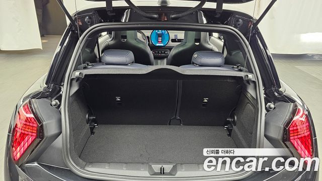 Mini Cooper 2026 — photo 24