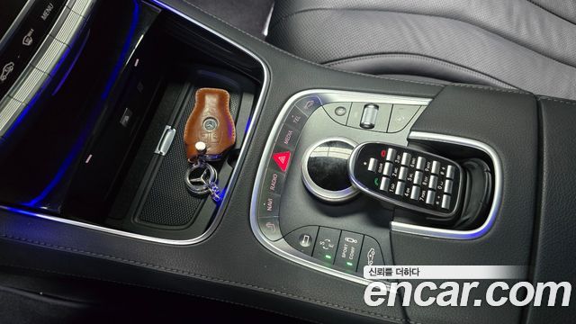 Mercedes-Benz S-Class 2016 — photo 17