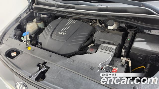 Kia Canival 2016 — photo 6