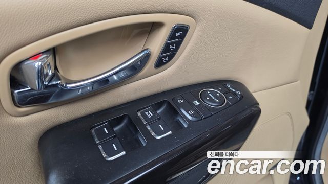 Kia Canival 2016 — photo 18