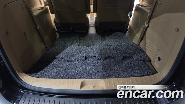 Kia Canival 2016 — photo 20