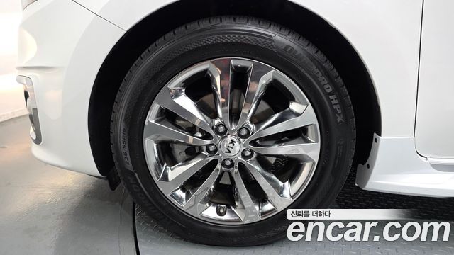Kia Canival 2016 — photo 5