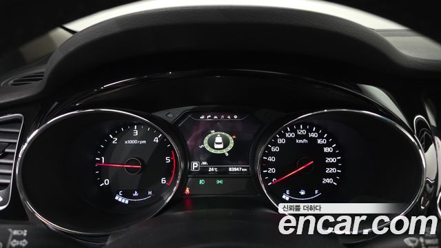 Kia Canival 2016 — photo 11