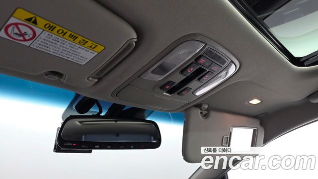 Kia Canival 2016 — photo 25