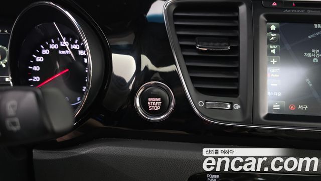 Kia Canival 2016 — photo 27