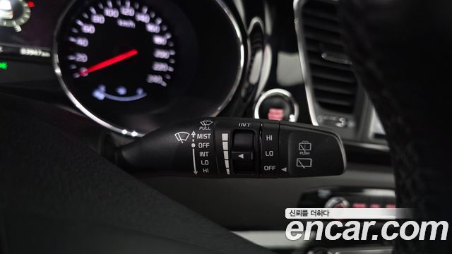 Kia Canival 2016 — photo 28