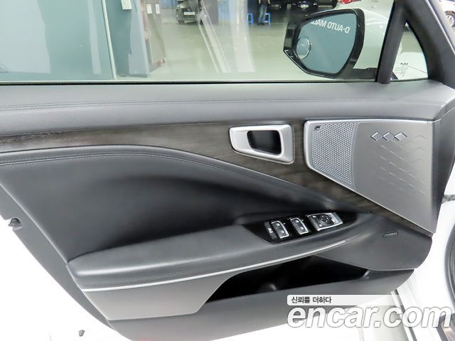Kia K8 2022 — photo 13