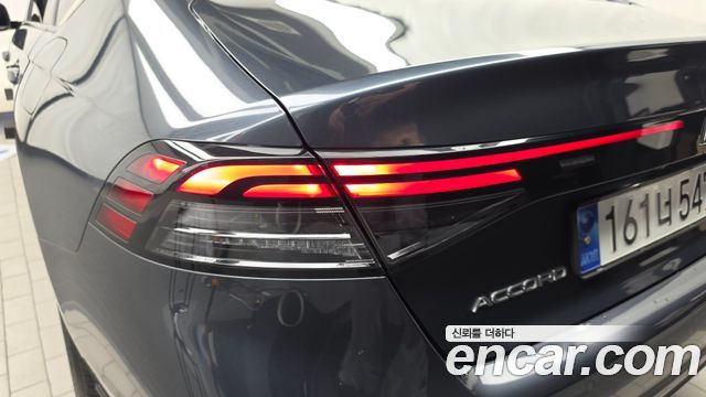 Honda Accord 2023 — photo 9