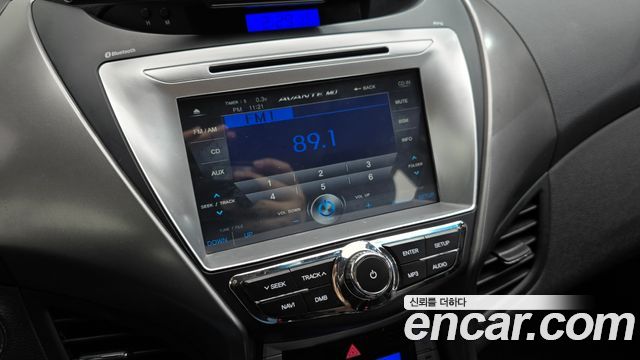 Hyundai AVANTE 2011 — photo 13