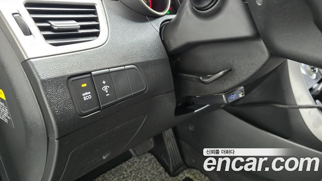 Hyundai AVANTE 2011 — photo 19